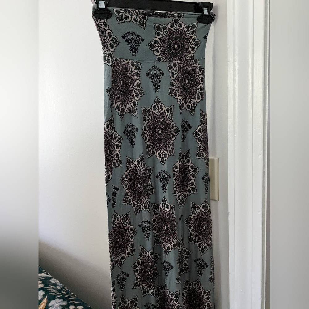 Charlotte Russe Maxi Skirt Size XS Blue/Pink